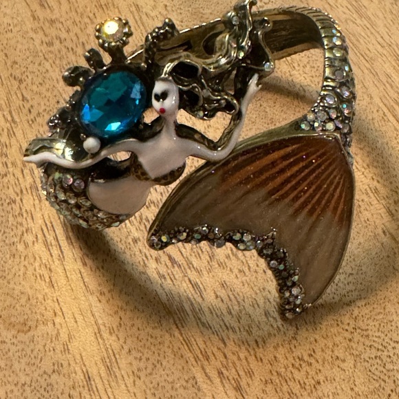 Betsey Johnson Mermaid Bangle Bracelet - Picture 3 of 7
